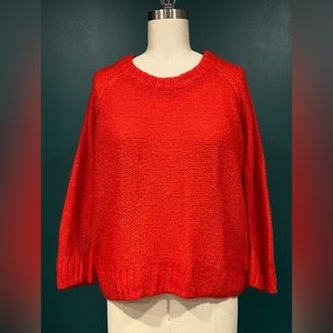 H&M mohair blend red sweater,exposed metal zipper, high low hem,3/4 sleeves,sz M